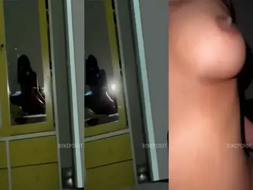 body semok ngewe gaya WOT miror di cermin poster