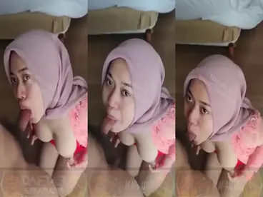 Bokep Indo Ngewe Sama Temen Hijab dari Kantor yang Binal poster