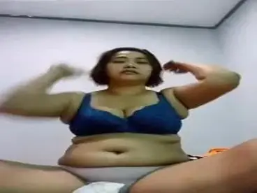 Cewek Cantik Live Show Bigo Pamer Memek Becek poster
