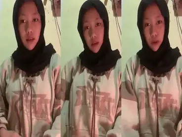 Konten premium Elin hijap spil toket colmek dua jari poster