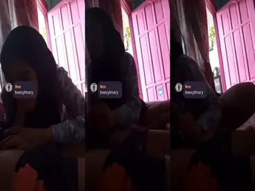main sama ayang di ruang tamu poster